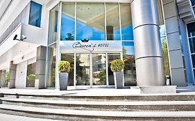 Queen's Hotel - Zebra Center